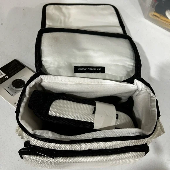 Nikon White and Black Camera Bag - Picture 2 of 3